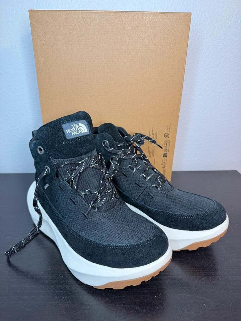 The north face hiker boot size 8 women’s